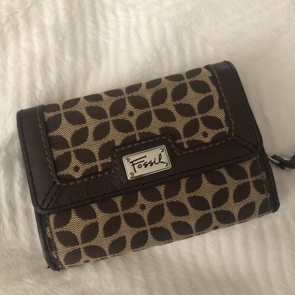 Fossil Handbags - 🌹FREE ADD-ON❤️ Fossil Wallet